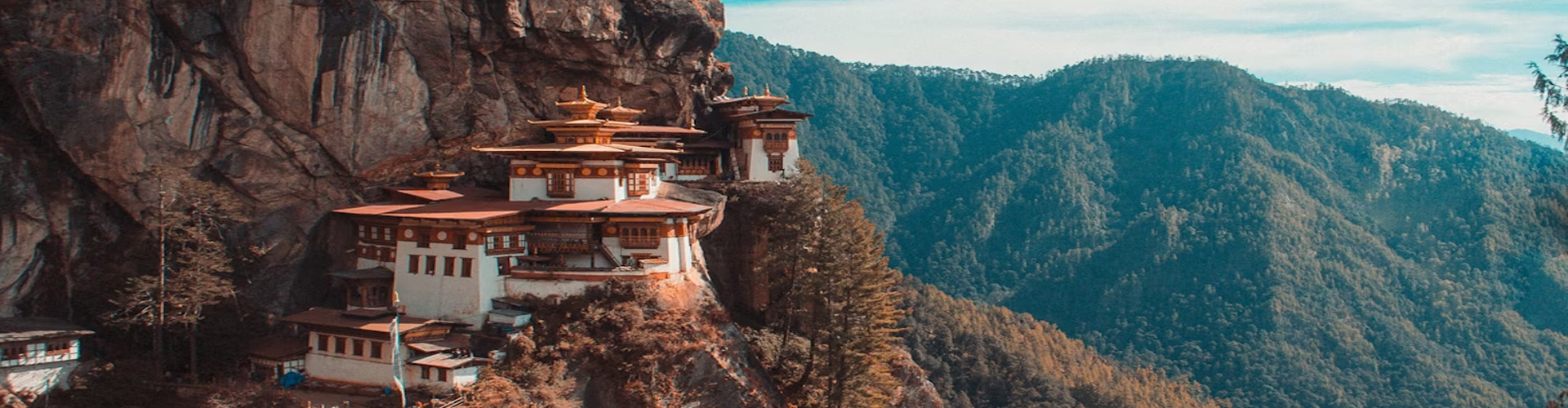 Bhutan Valley & Monastery Explorer